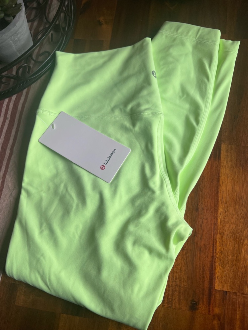 NWT Lululemon Align HR Pant 25” Neon Lime Leggings